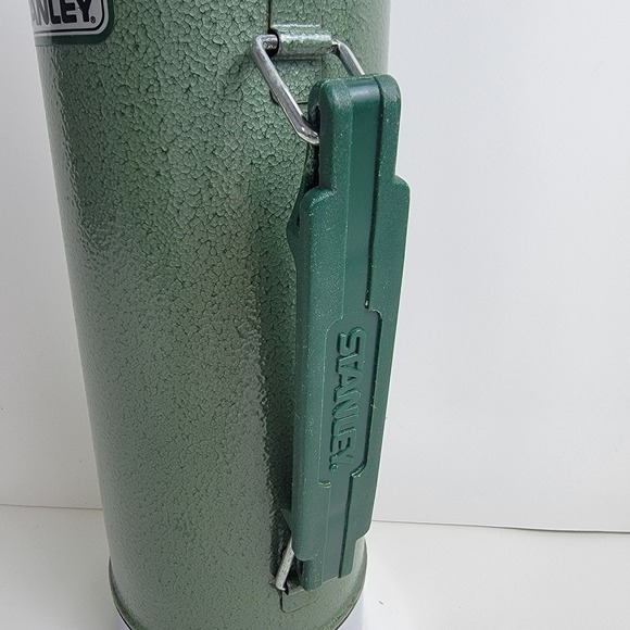 Vintage Aladdin Stanley 32 oz Thermos No.A-944DH With Handle Made In USA - Picture 3 of 12